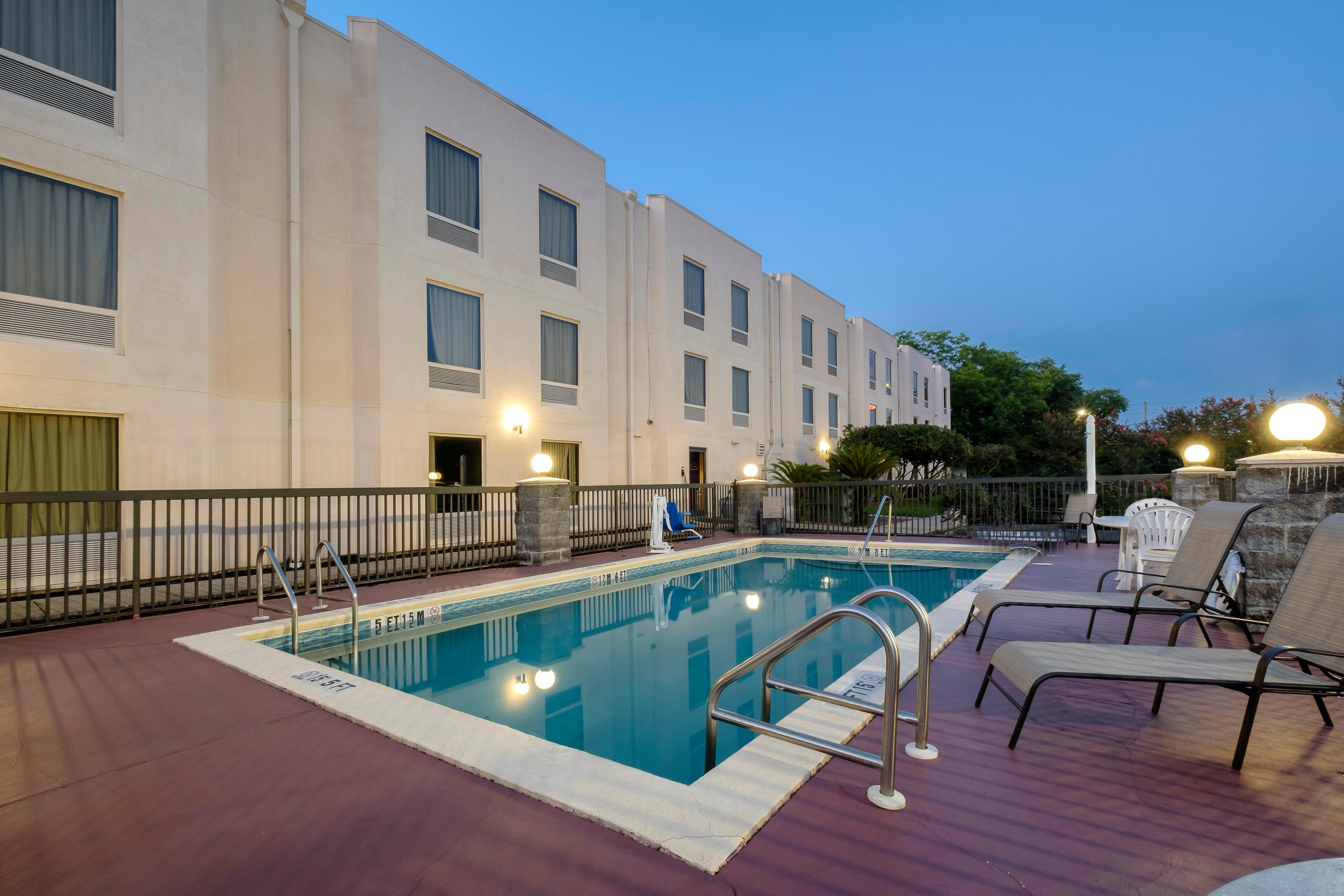 Red Roof Inn Pensacola Fairgrounds Ngoại thất bức ảnh