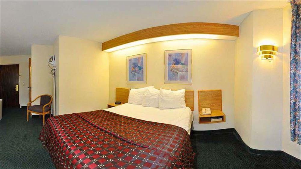 Red Roof Inn Pensacola Fairgrounds Ngoại thất bức ảnh